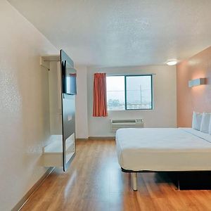Queen Room Disability Access Roll Shower